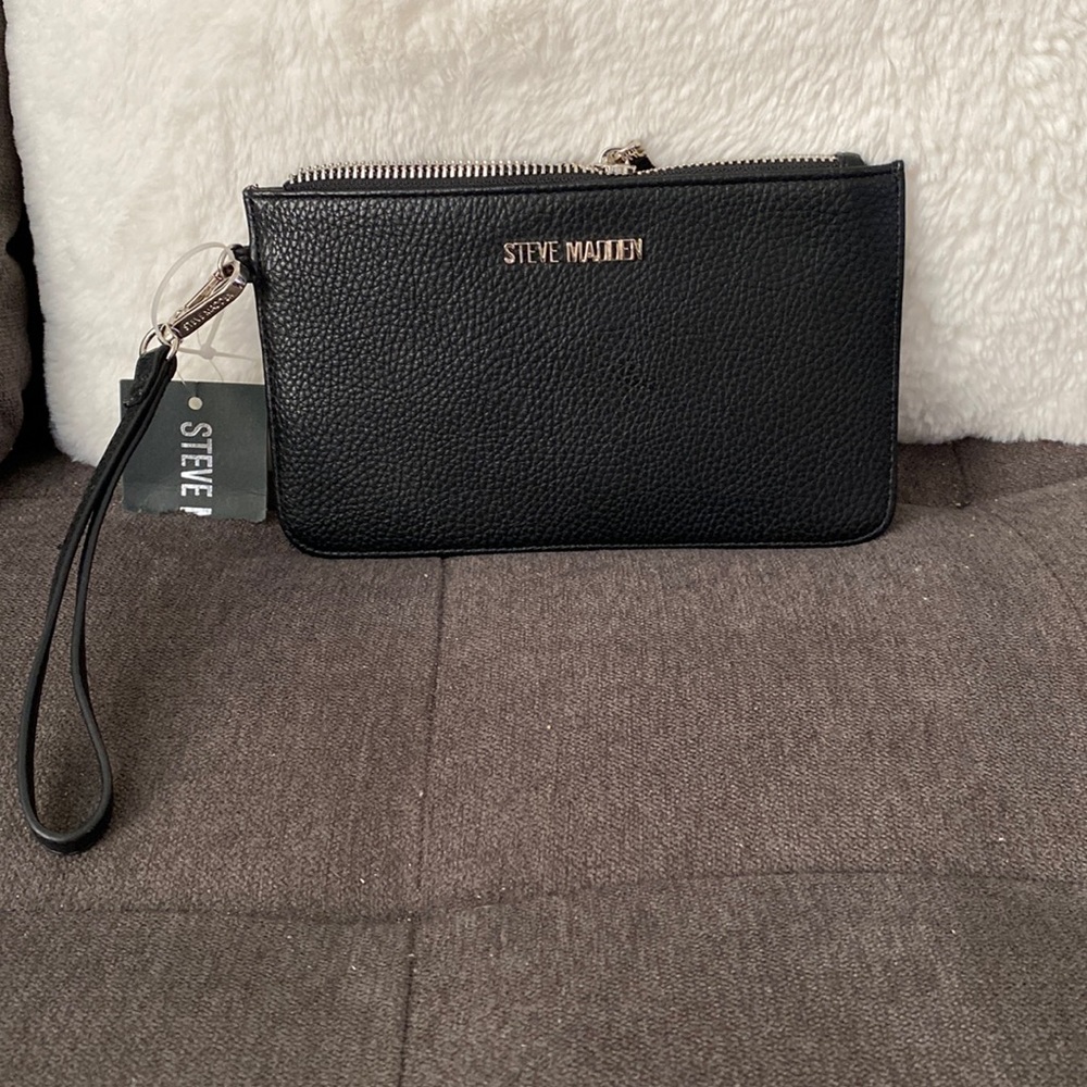 NWT Steve Madden wristlet